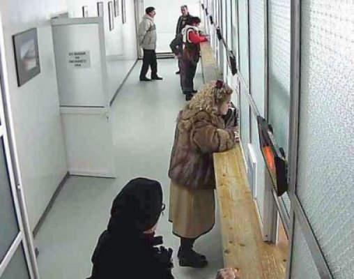 Ghişeele SPIT îşi trag obloanele